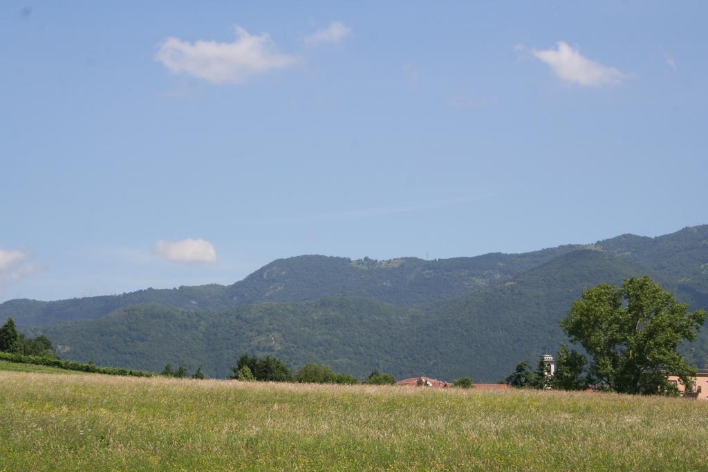B&B La Casa Di Campagna Bergamo Bagian luar foto