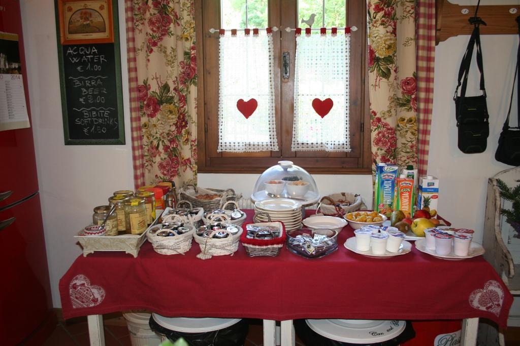 B&B La Casa Di Campagna Bergamo Bagian luar foto